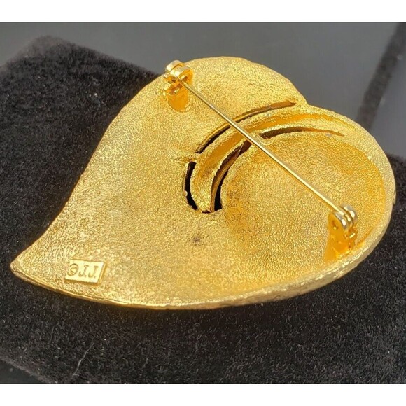 Vintage  JJ Jonetta Heart Brooch Yellow Matte Gold Plated 2"  Brooch - Picture 7 of 9